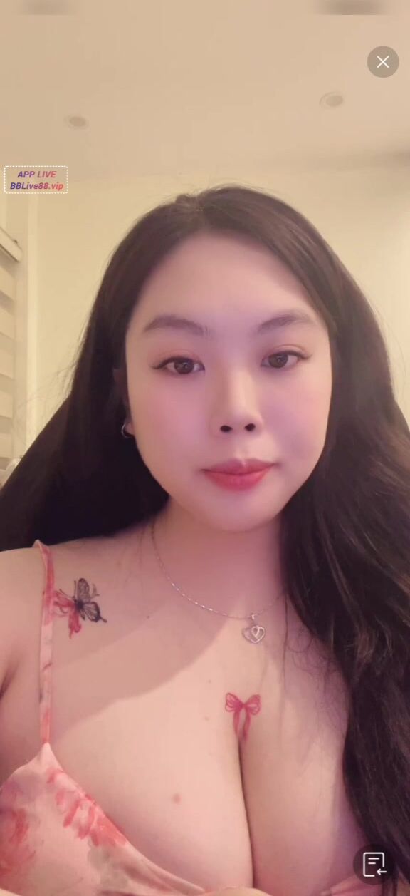 Chipiu em idol live app Việt mới nổi vú múp cực căng lồn hồng dâm đãng show hàng p1